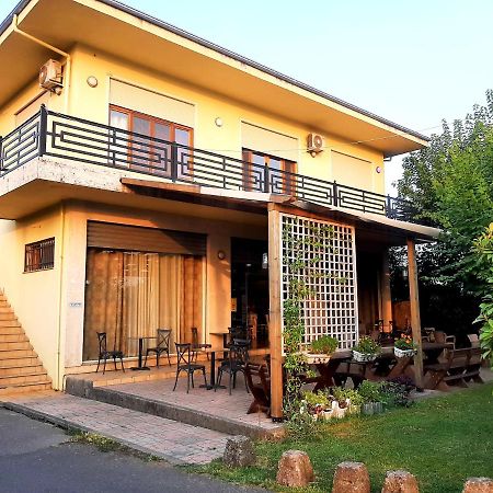Hotel Vila Giorgio Shkodër Dış mekan fotoğraf