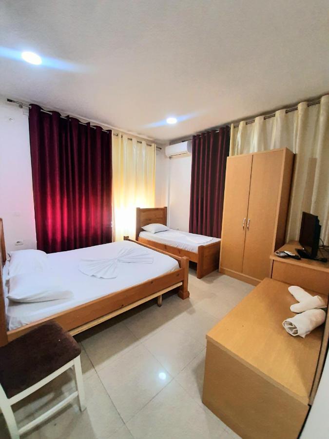 Hotel Vila Giorgio Shkodër Dış mekan fotoğraf