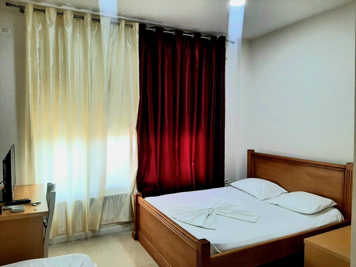Hotel Vila Giorgio Shkodër Dış mekan fotoğraf