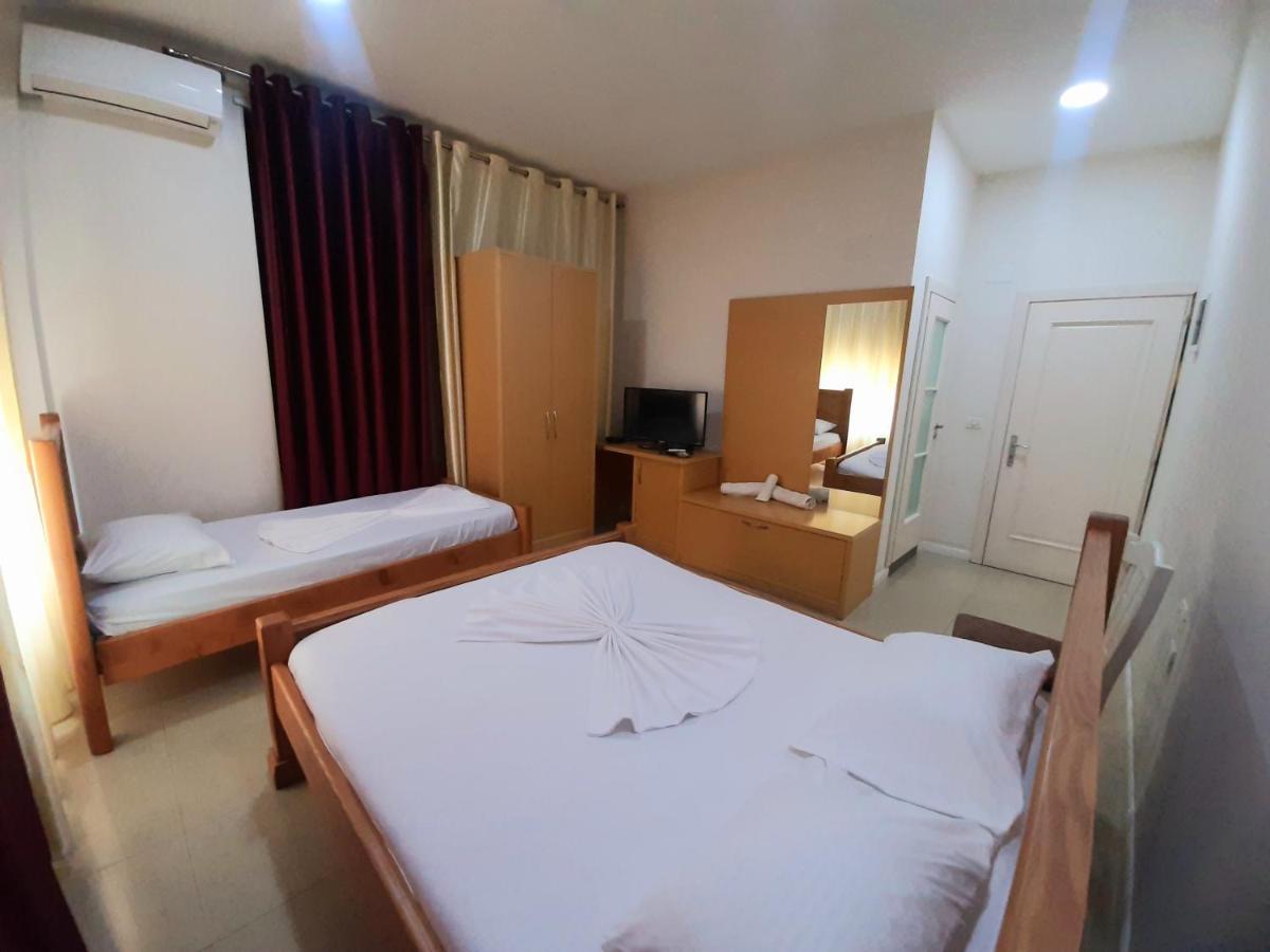 Hotel Vila Giorgio Shkodër Dış mekan fotoğraf