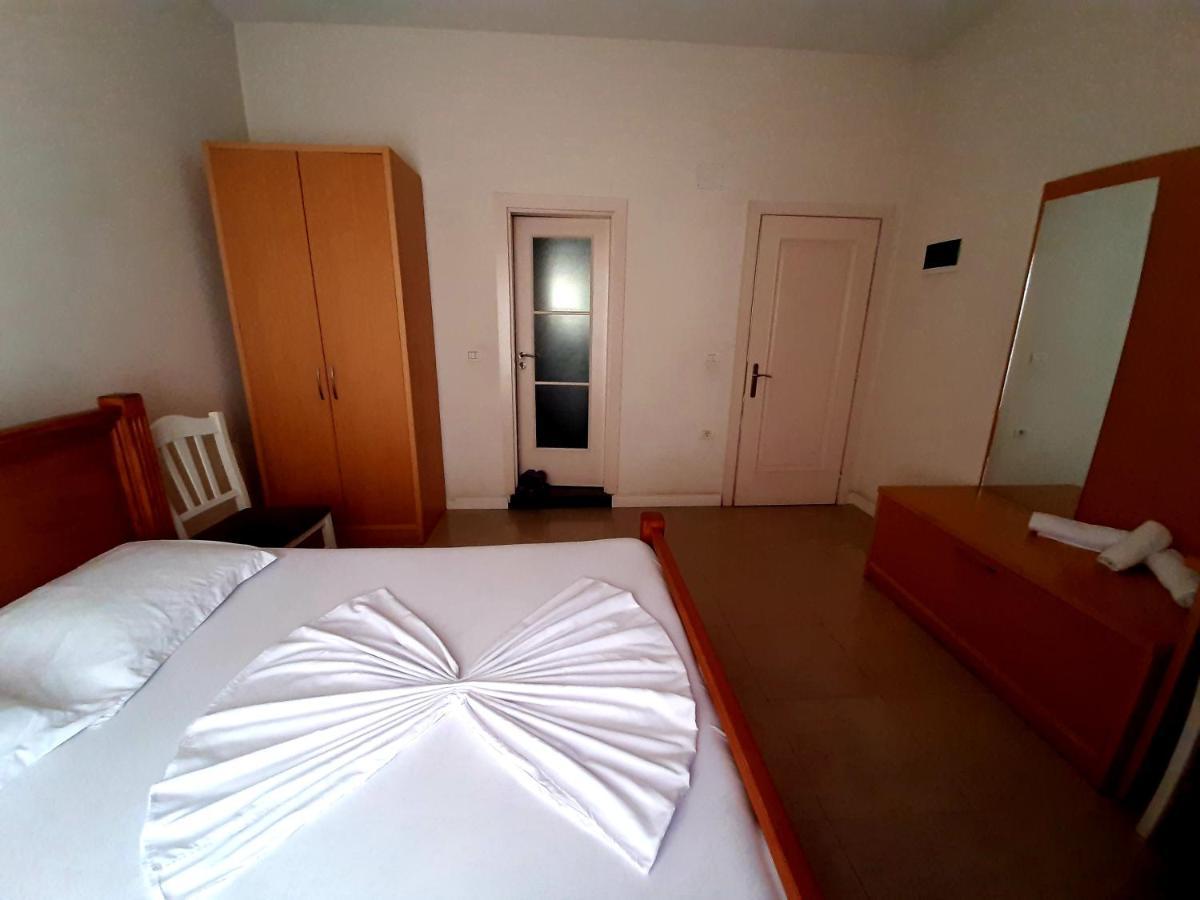Hotel Vila Giorgio Shkodër Dış mekan fotoğraf