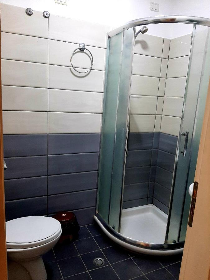 Hotel Vila Giorgio Shkodër Dış mekan fotoğraf