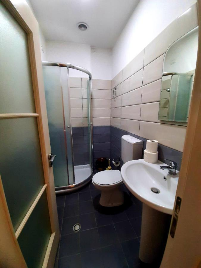 Hotel Vila Giorgio Shkodër Dış mekan fotoğraf