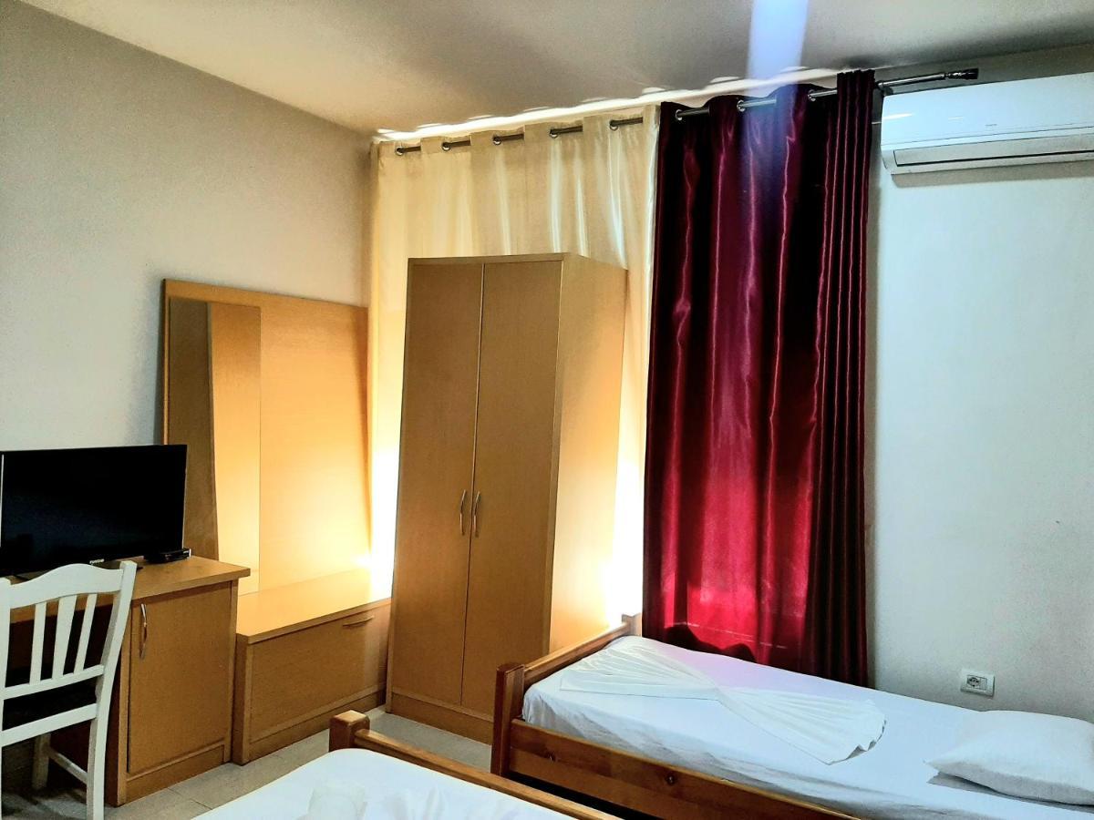 Hotel Vila Giorgio Shkodër Dış mekan fotoğraf