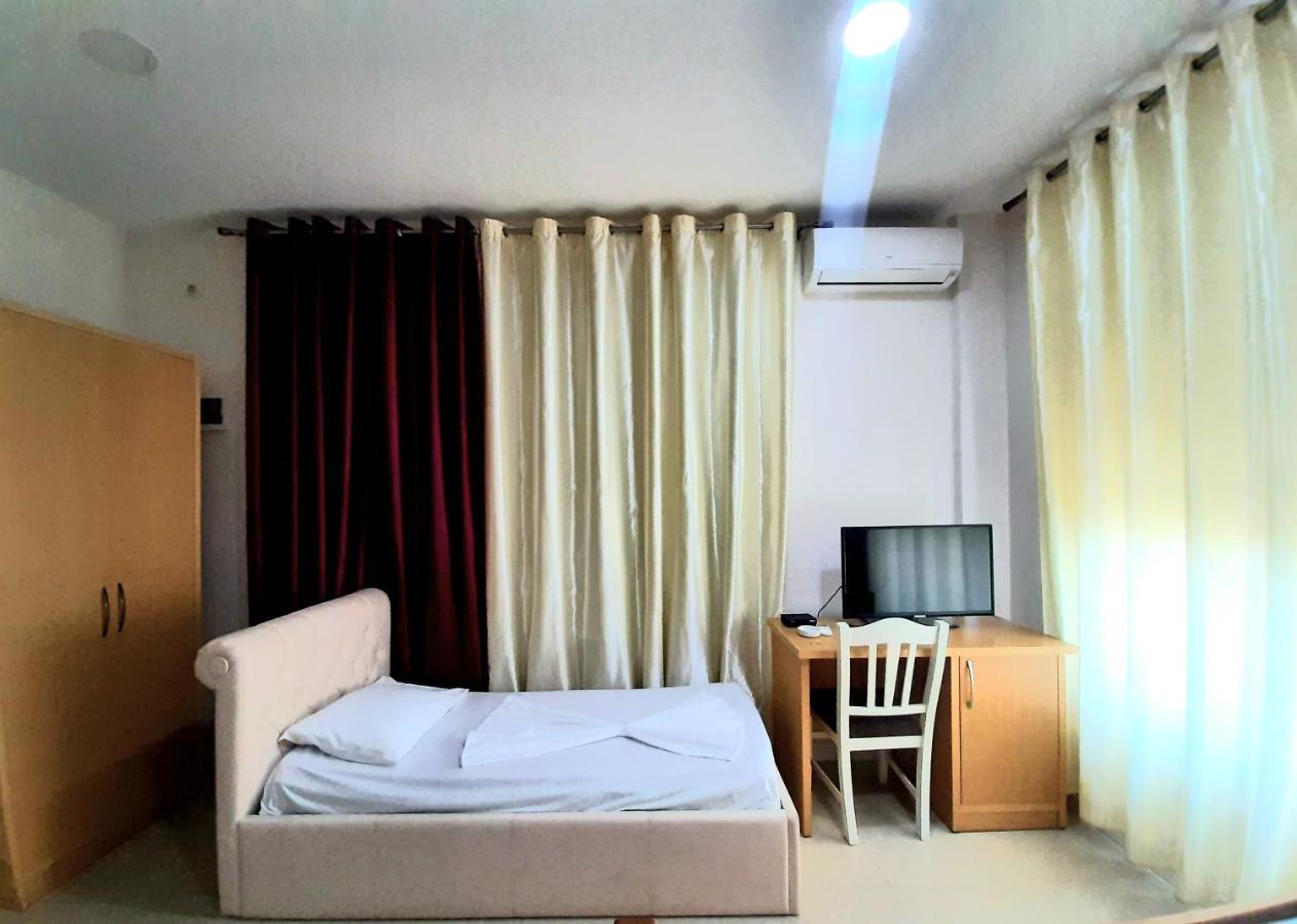 Hotel Vila Giorgio Shkodër Dış mekan fotoğraf