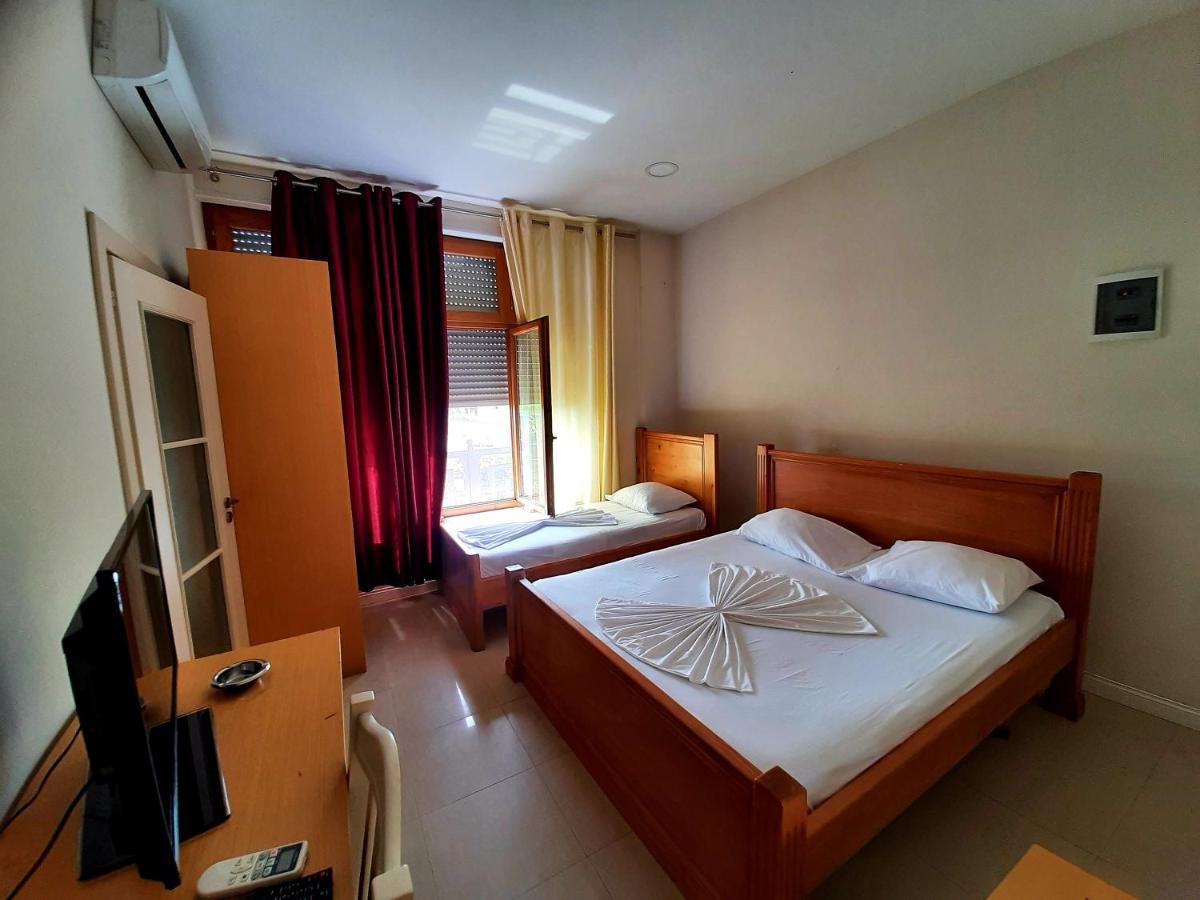 Hotel Vila Giorgio Shkodër Dış mekan fotoğraf