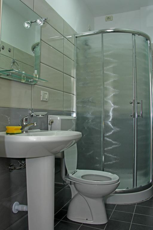 Hotel Vila Giorgio Shkodër Dış mekan fotoğraf